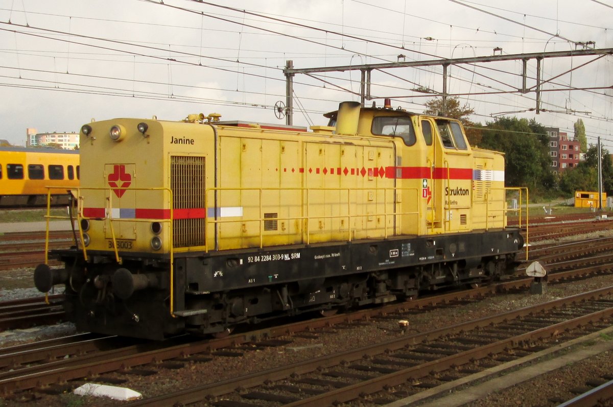 Am 17 Oktober 2014 lauft Strukton 303003 um in Amersfoort.