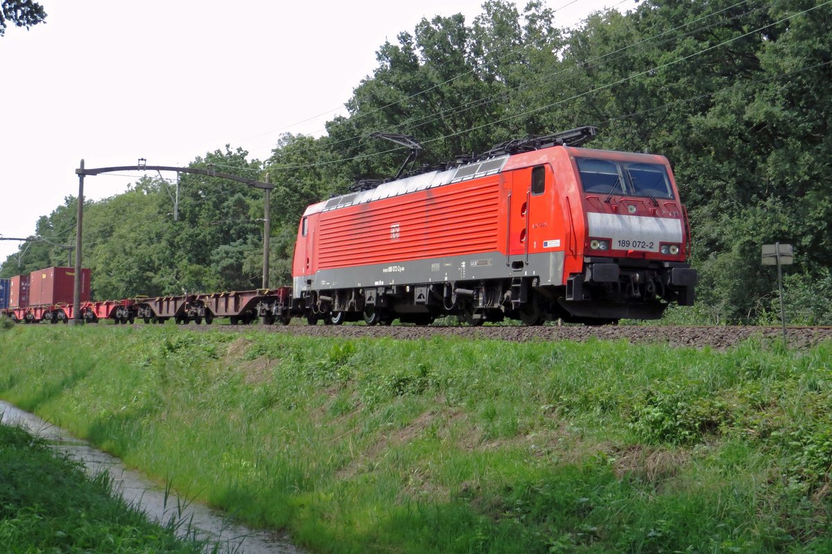 Am 18 Juli 2020 passiert 189 072 mit ein KLV der Fotograf in Tilburg Oude Warande.