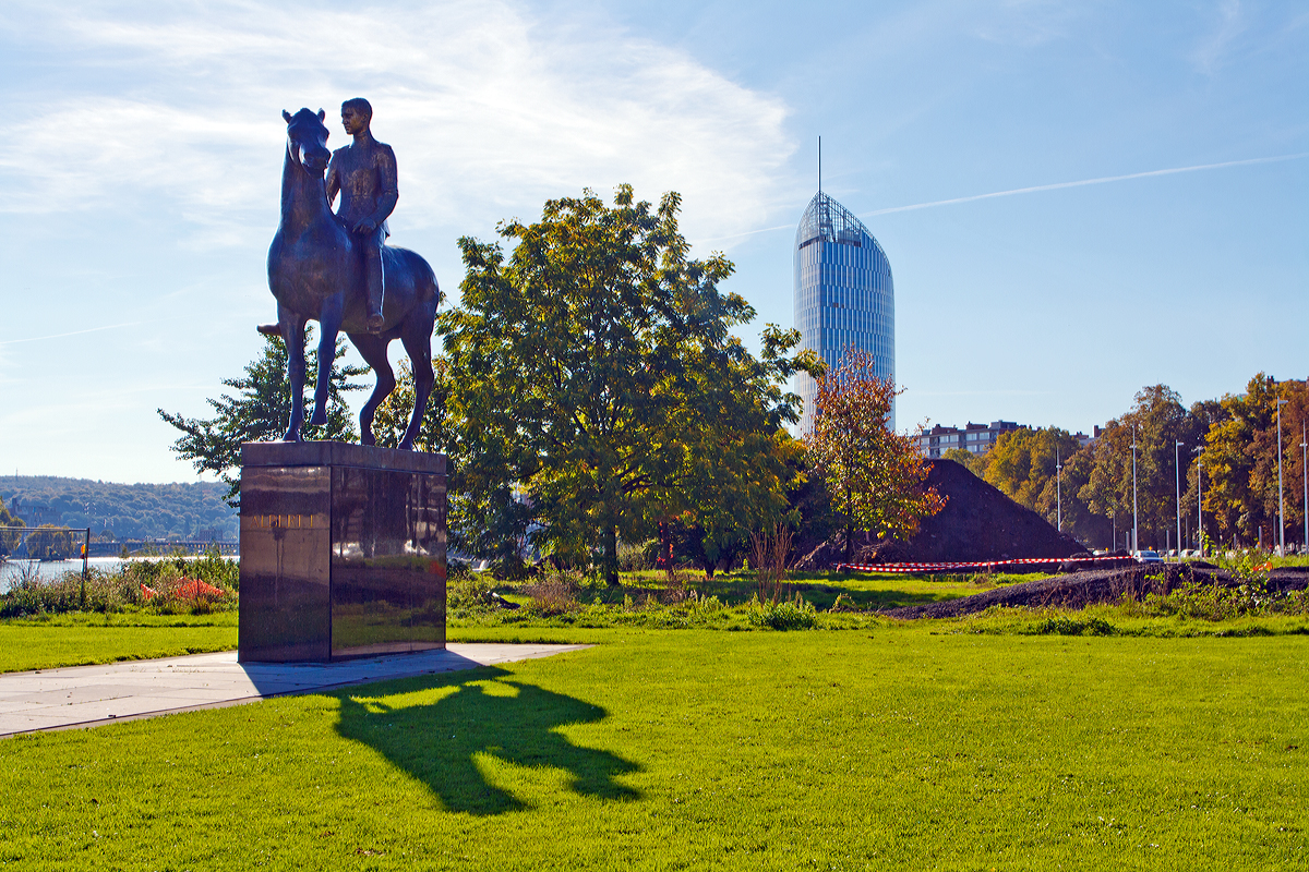 
Am 18.10.2014 in Liège, das Reiterdenkmal von Albert dem 1., von 1909 bis zu seinem Tod 1933 König der Belgier.