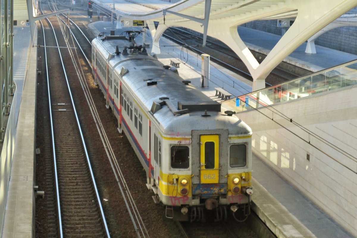 Am 20 Januar 2017 treft 662 in Lüttich-Guillemins ein.