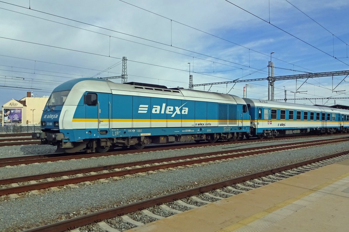 Am 21 Februar 2020 verl�sst ALEX 223 065 Plzen hl.n. mit ein Schnellzug richtung M�nchen Hbf.