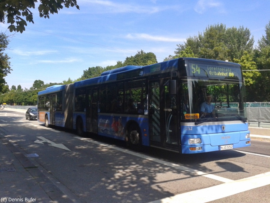 Am 26.07.2013 sah ich diesen MAN Linienbus in Mnchen