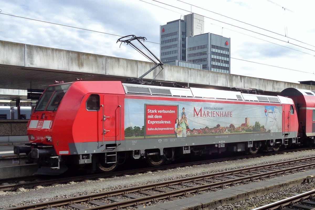 Am 4 April 2018 steht 146 127 in Hannover Hbf.