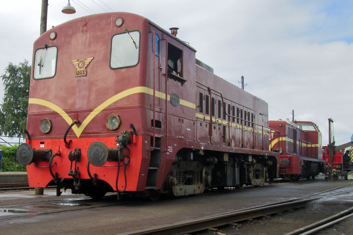 Am 6 September 2015 steht 2233 ins VSM-Depot in Beekbergen.