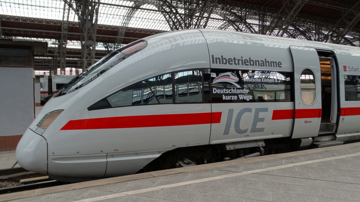 Am 9. Dezember 2015 fand die Eröffnung der NBS Erfurt-Leipzig/Halle statt. 
Zwei ICE-T Züge bekamen für die Eröffnungsfahrten extra Beschriftungen.
Aufgenommen in Leipzig Hbf.