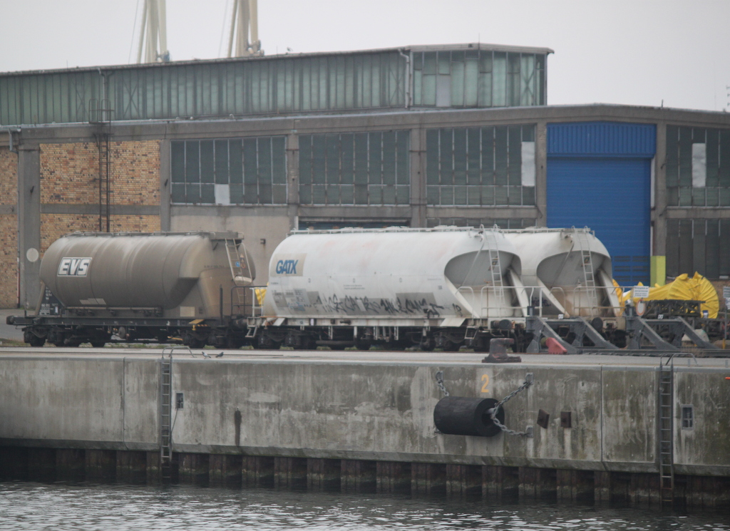 am Mittag des 28.04.2019 waren die Silowagen abgestellt im Rostocker Überseehafen.