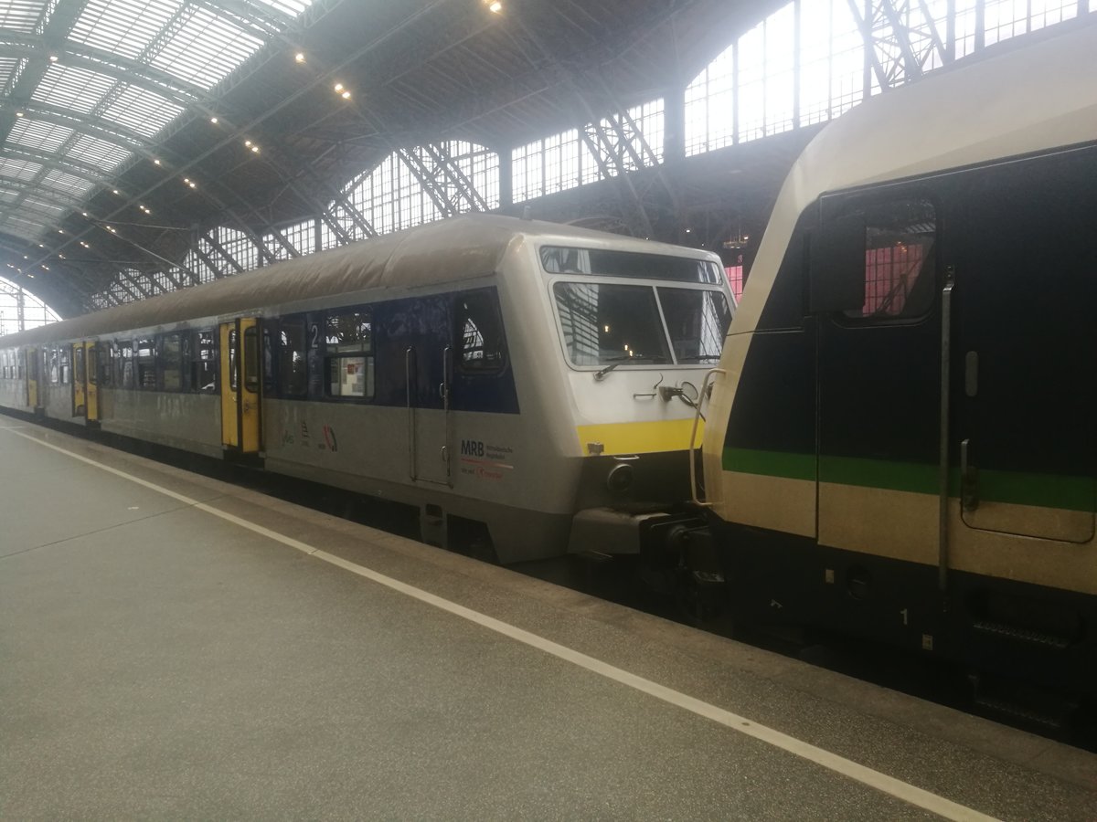 Am RE6 hing am 1.3.19 ein weiterer Steuerwagen dranne, damit die 5-Wagen-Garnitur vollst�ndig ist.