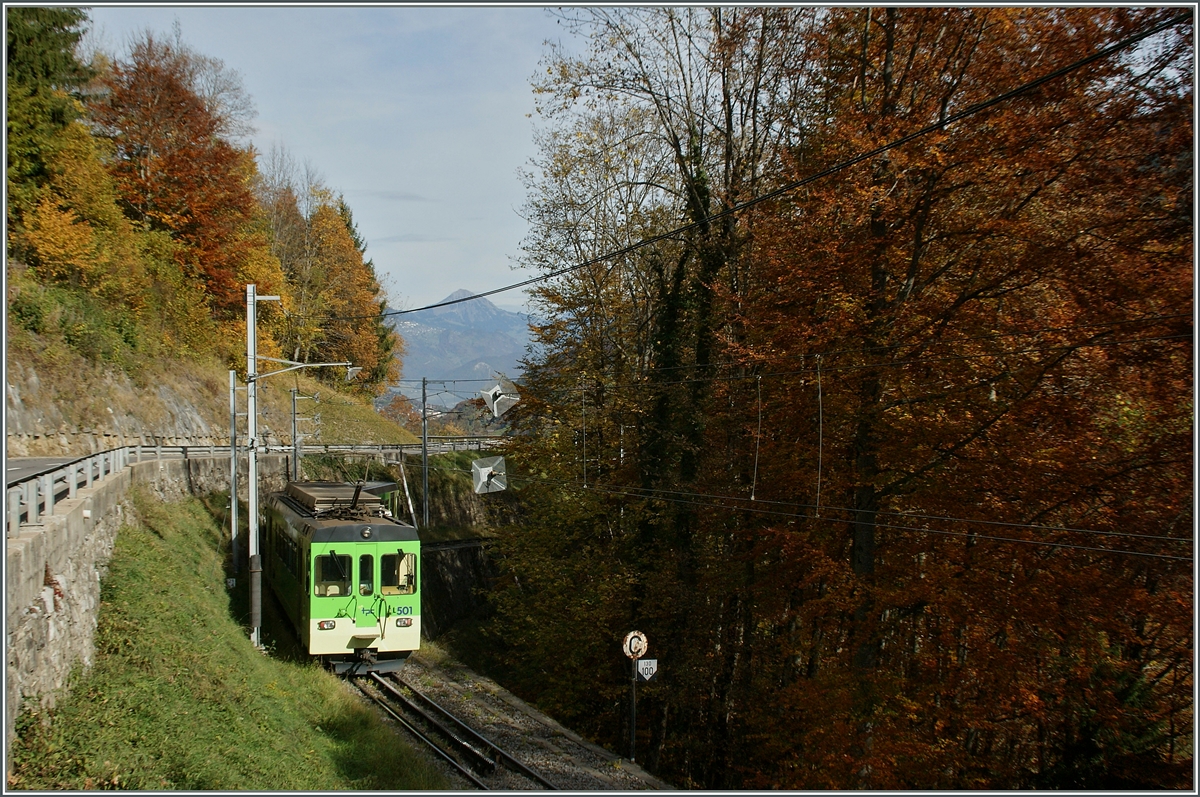 AOMC Regionalzug bei Champéry.
25. Okt. 2013