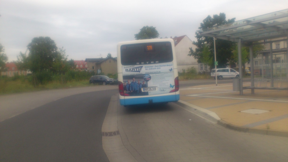 ....auch dieser Setra stand am 26.8 am Greifswalder Busbahnhof (NVP RL 168)mit Werbung fr Ford Werksttten 