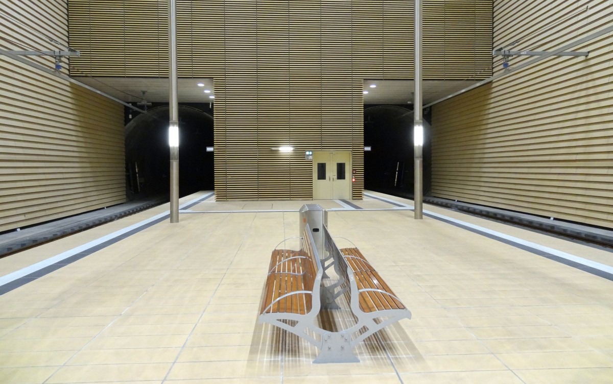 Ausfahrt des Tunnelbahnhofs Leipzig-Markt.
Aufgenommen im Dezember 2013.