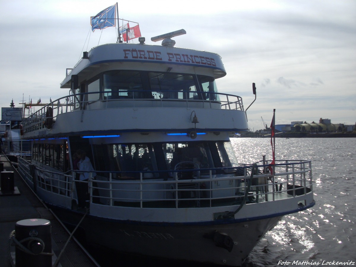 Ausflugsschiff  F�rde Princess  im Hamburger Hafen am 1.9.13