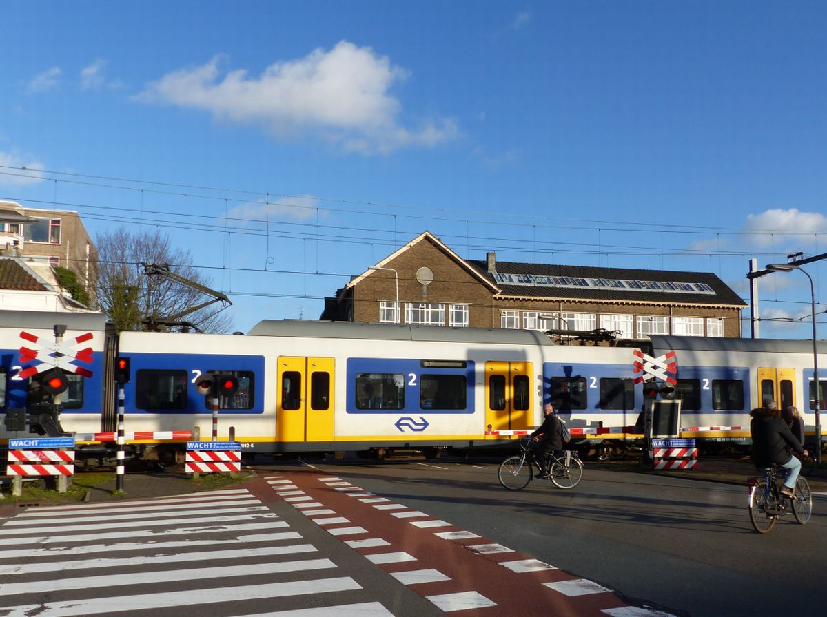 Bahnbergang Haagweg, Leiden 28-01-2016.

Overweg Haagweg, Leiden 28-01-2016.