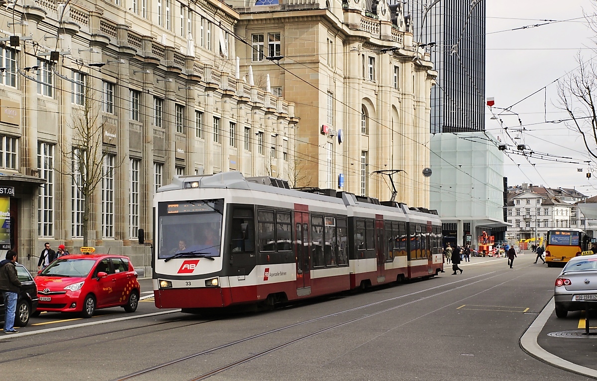 Be 4/8 33 kommt am 16.03.2018 in St. Gallen an