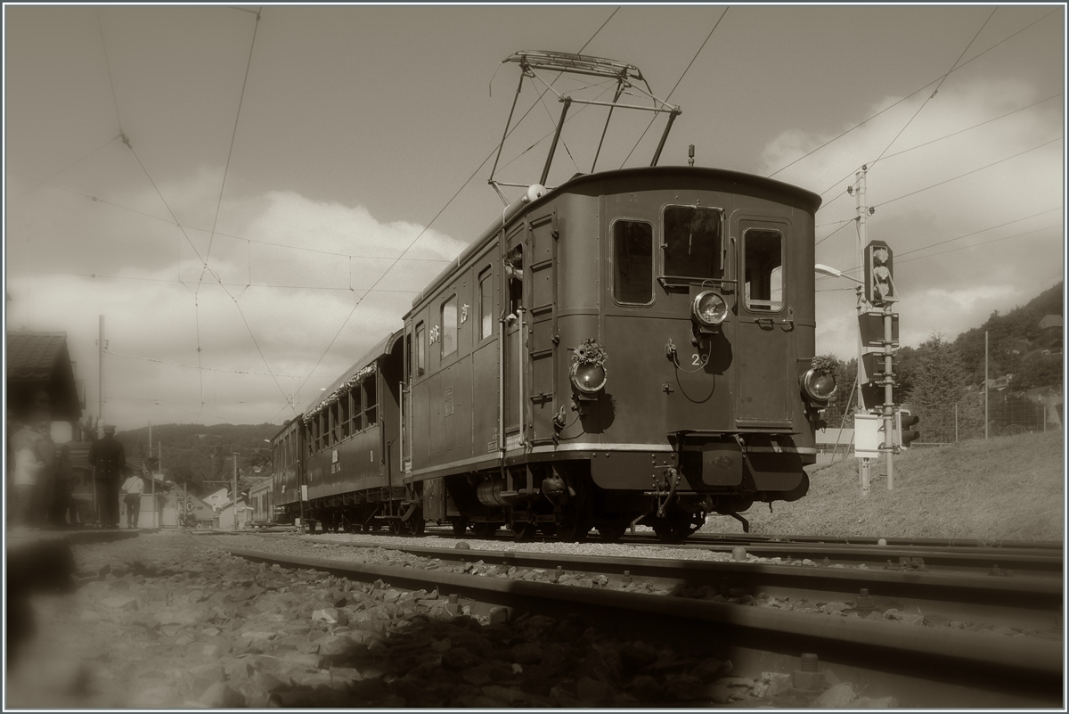 BERNE EN FETE bei der B-C: InBlonay zeigt sich die BOB HGe 3/3 N 26 in einer etwas verspielten Fotovariante. 
13. Sept. 2014