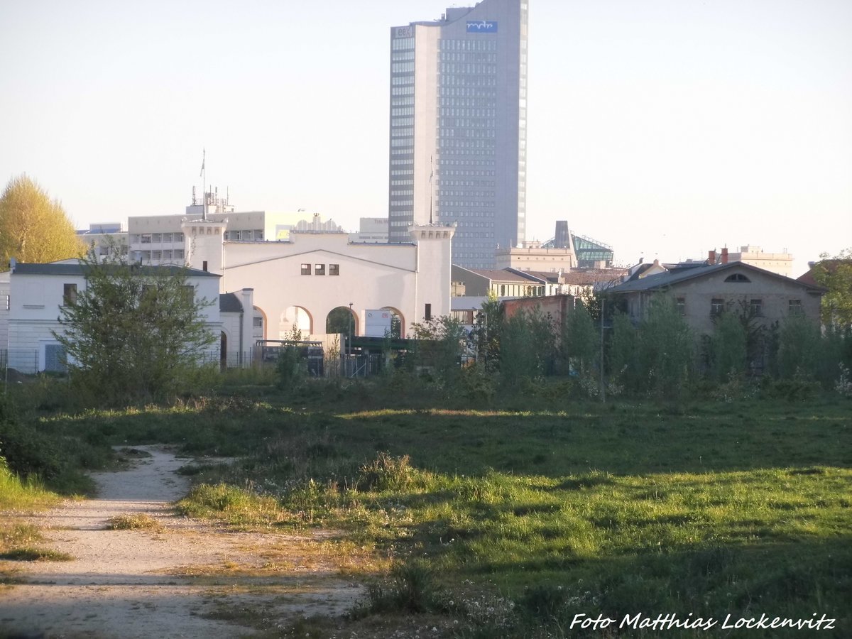 Blick �ber das ehemalige Gleisfeld auf den Bahnhof Leipzig-Bayerischer Bahnhof am 8.5.16