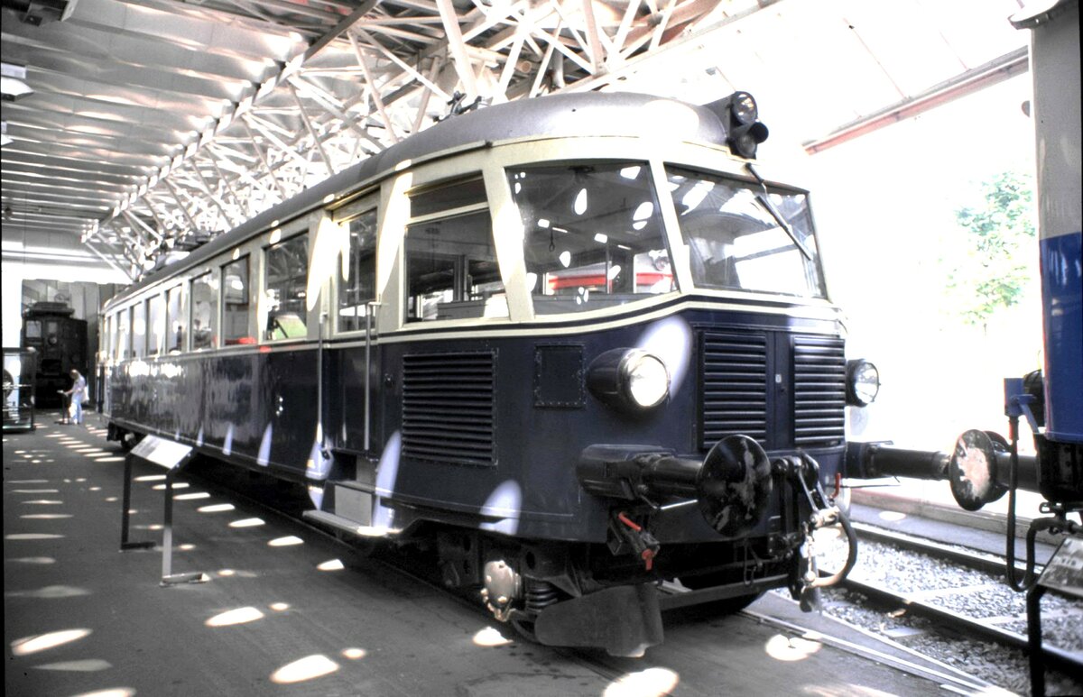 BLS Ce 2/4 im Verkehrshaus in Luzern am 26.08.1999.