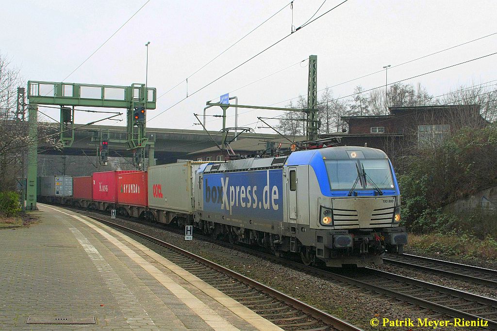 BoxXpress 193 880 mit Containerzug am 20.01.2015 in Hamburg-Harburg auf dem Weg nach Hamburg-Waltershof