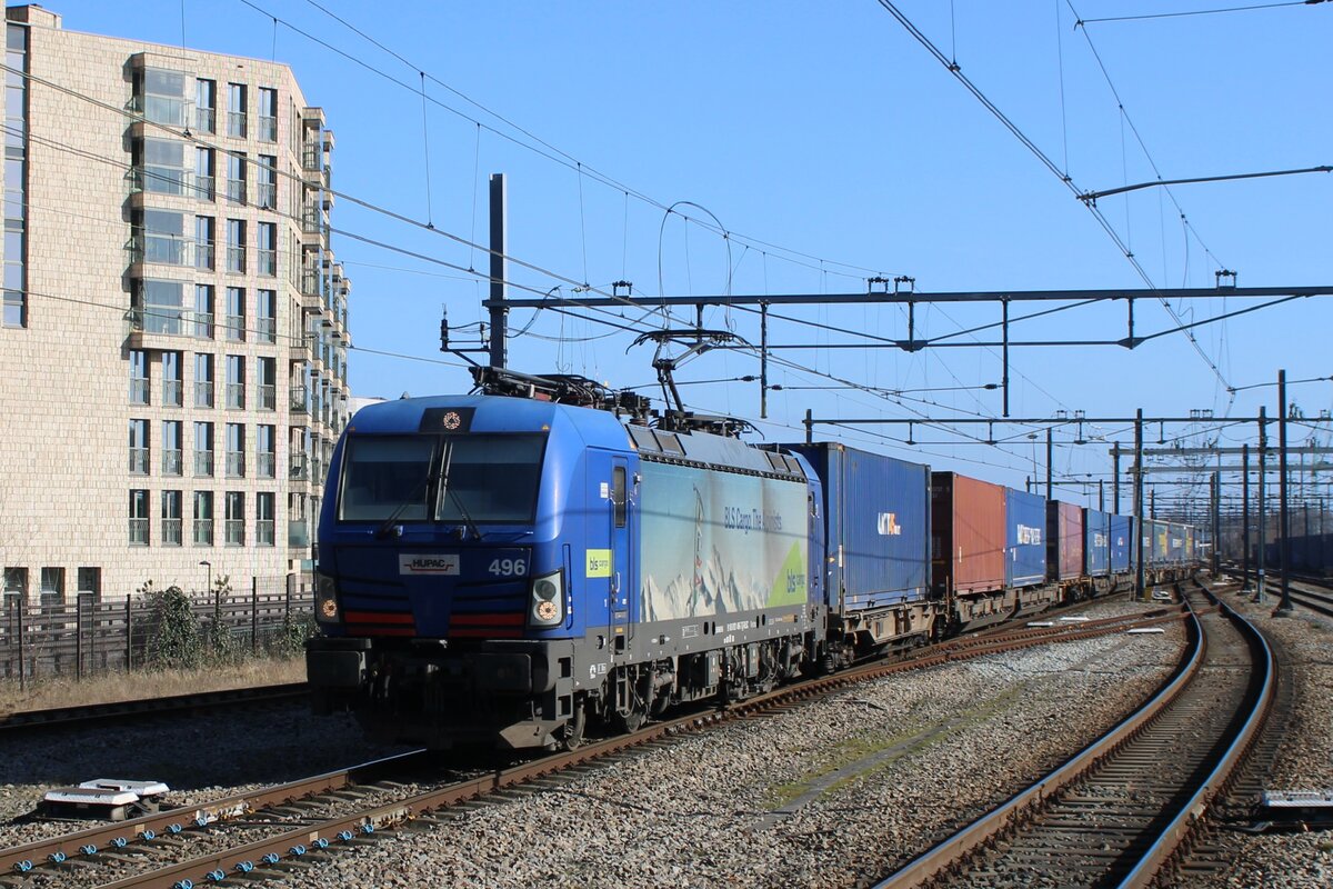 Breda gibt es in Italien und in die Niederlande und letztgenanntes Ort ist der Schauplatz für BLS 193 496 mit der KLV am 23 Februar 2025.