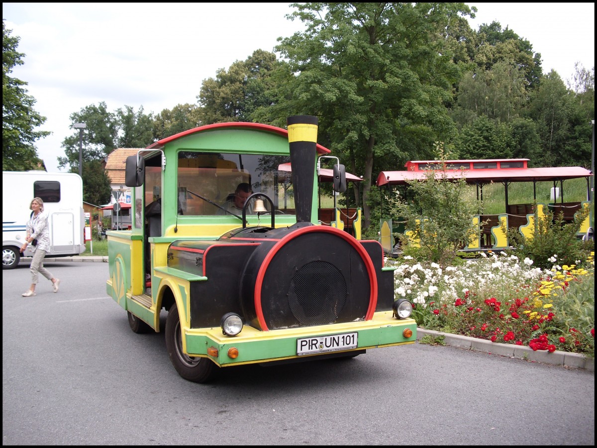  Bummelzug  bei der Festung K�nigsstein.