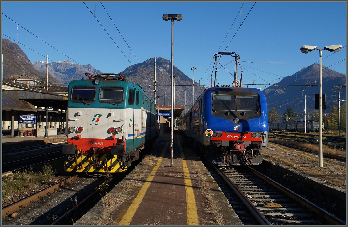 Bunte FS: E 656 431 und E 464 063 in Domodossola.
26. Okt. 2015