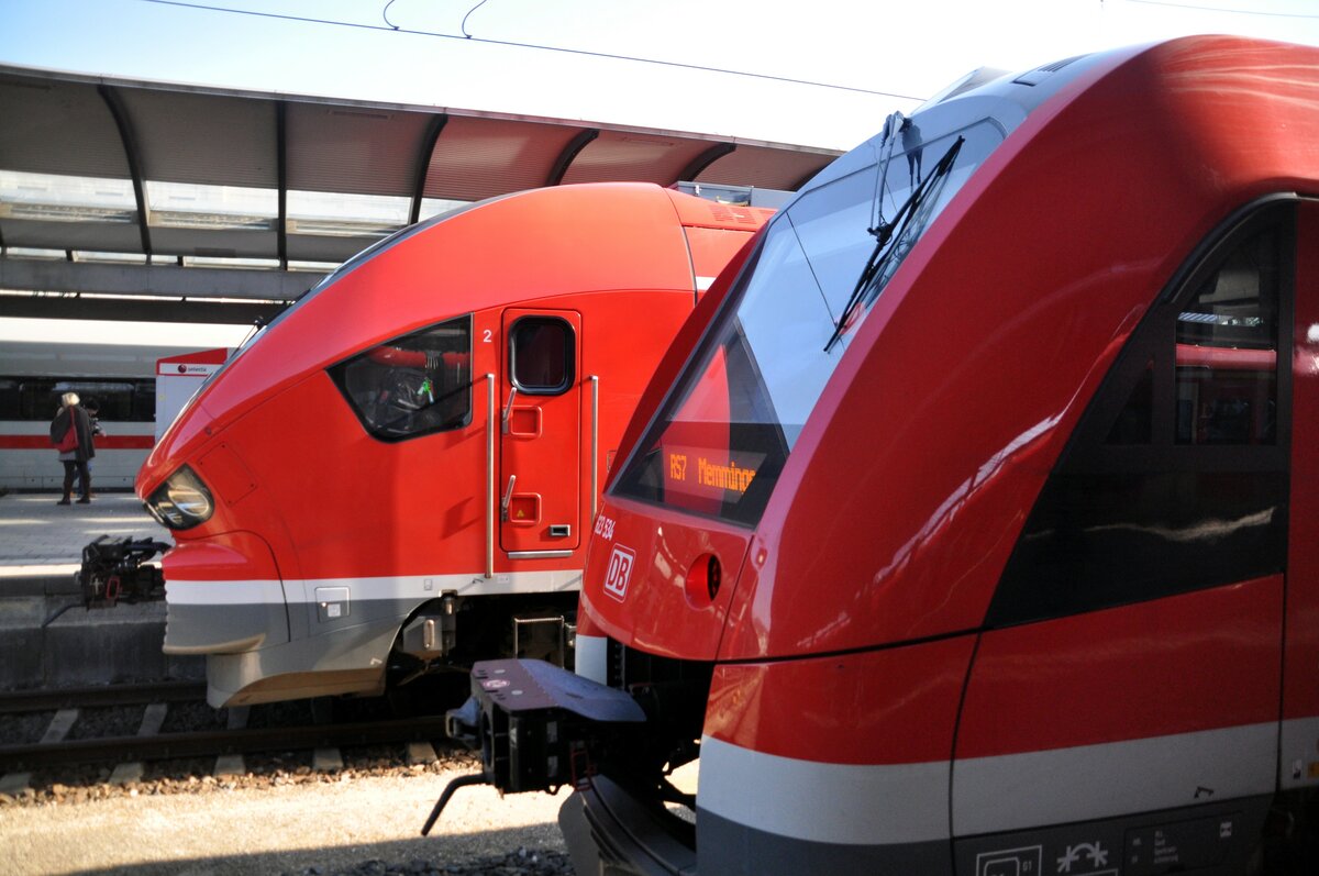 Charakterköpfe: 623 534 als RS7 und 633 als RS 71 in Ulm am 09.02.2023.