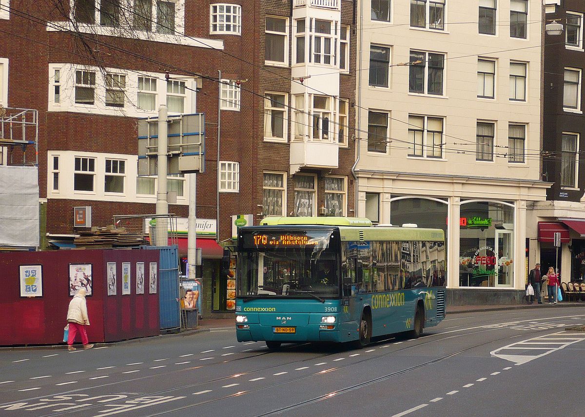 Connexxion Bus 3908 MAN Lion's City Baujahr 2007. Nieuwezijds Voorburgwal, Amsterdam 05-03-2014.

Connexxion bus 3908 MAN Lion's City bouwjaar 2007. Nieuwezijds Voorburgwal, Amsterdam 05-03-2014.