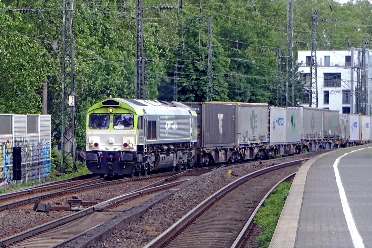 CT 6609 durchfahrt mit ein Containerzug nach Antwerpen am 8 Juni 2019 K�ln S�d. 