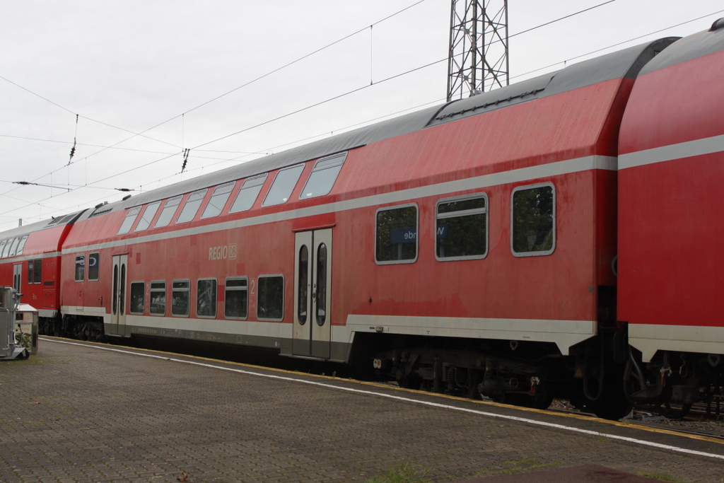 D-DB 50 80 25-04 132-0 DBuza 747.1 stand am 01.10.2017 in Warnemnde.