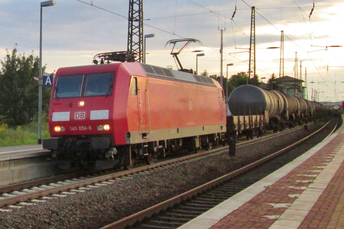 D�mmerung am 145 056 in Naumburg (Saale) am 18 September 2015.