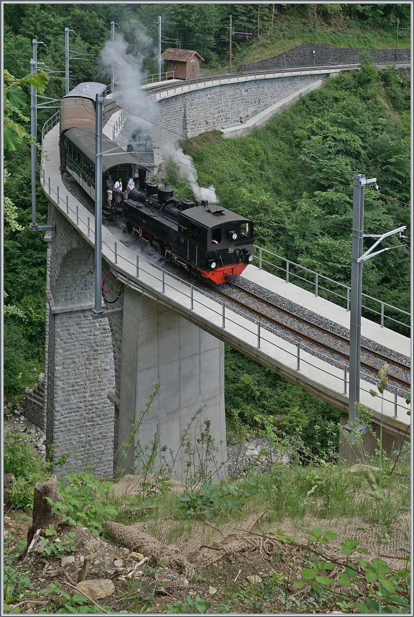 Das  Festival Suisse de la vapeur  (Schweizer Dampffestival 2025) Die Brücke über die Baye de Clarens ist saniert und die SEG G 2x 2/2 105 der Blonay Chamby Bahn auf dem Weg mit ihrem Dampfzug von Chaulin nach Blonay überquert die Brücke weiterhin mit einer Geschwindigkeit von nur 10 km/h. 

8. Juni 2025