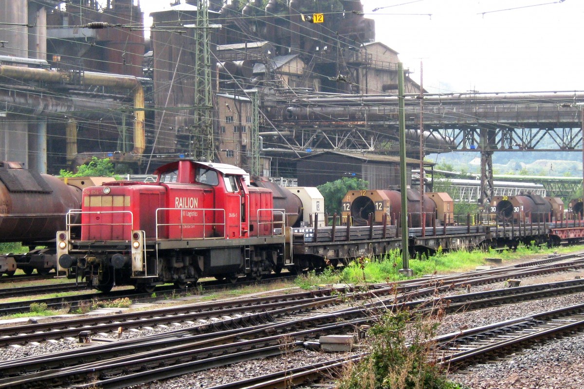 DB 294 854 rangiert der Suppenzug in V�lklingen am 16 September 2011.