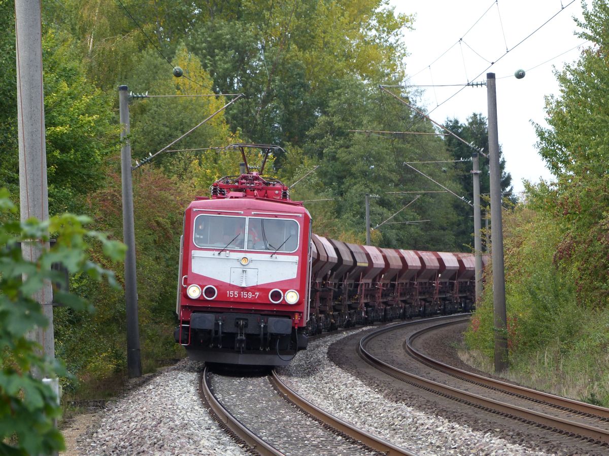 DB Cargo Lok 155 159-7 bei Bahnbergang Ringstrae, Westerkappeln 28-09-2018.


DB Cargo loc 155 159-7 nadert overweg Ringstrae, Westerkappeln 28-09-2018.