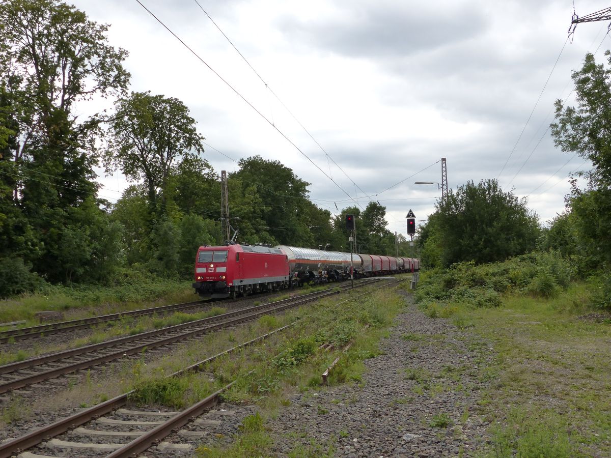 DB Cargo Lokomotive 185 069-2 Kalkumerstrasse, Lintorf 09-07-2020.

DB Cargo locomotief 185 069-2 Kalkumerstrasse, Lintorf 09-07-2020.