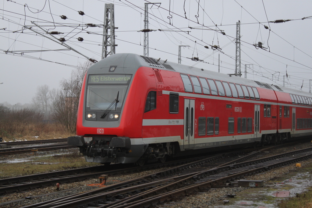 DBpzfa 766.1 als RE5(RE 4361)von Rostock Hbf nach Elsterwerda bei der Ausfahrt am 24.01.2016 im Rostocker Hbf.