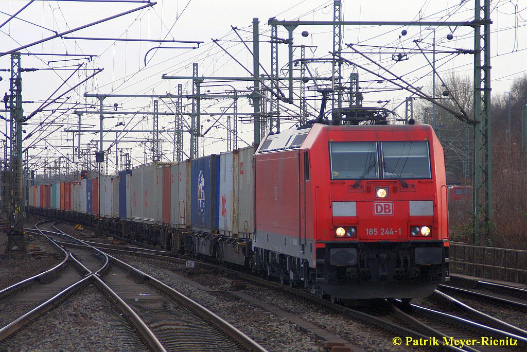 DBSR 185 244 mit Containerzug am 16.01.2015 in Hamburg-Harburg auf dem Weg nach Hamburg-Waltershof