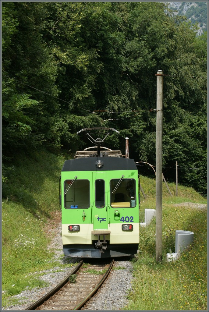Der ASD BDe 4/4 402 bei Verchiez. 
27. Aug. 2013