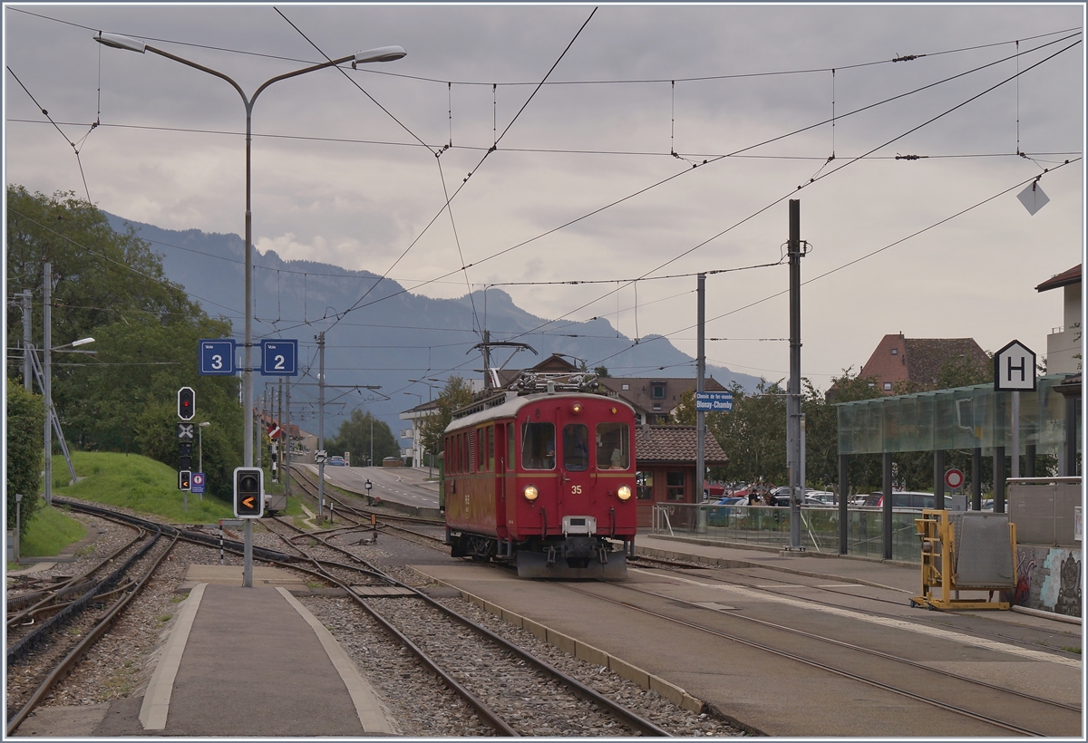 Der Blonay-Chamby Museumbahn Rhb Bernina Bahn ABe 4/4 35 in Blonay. 

7. Sept. 2019