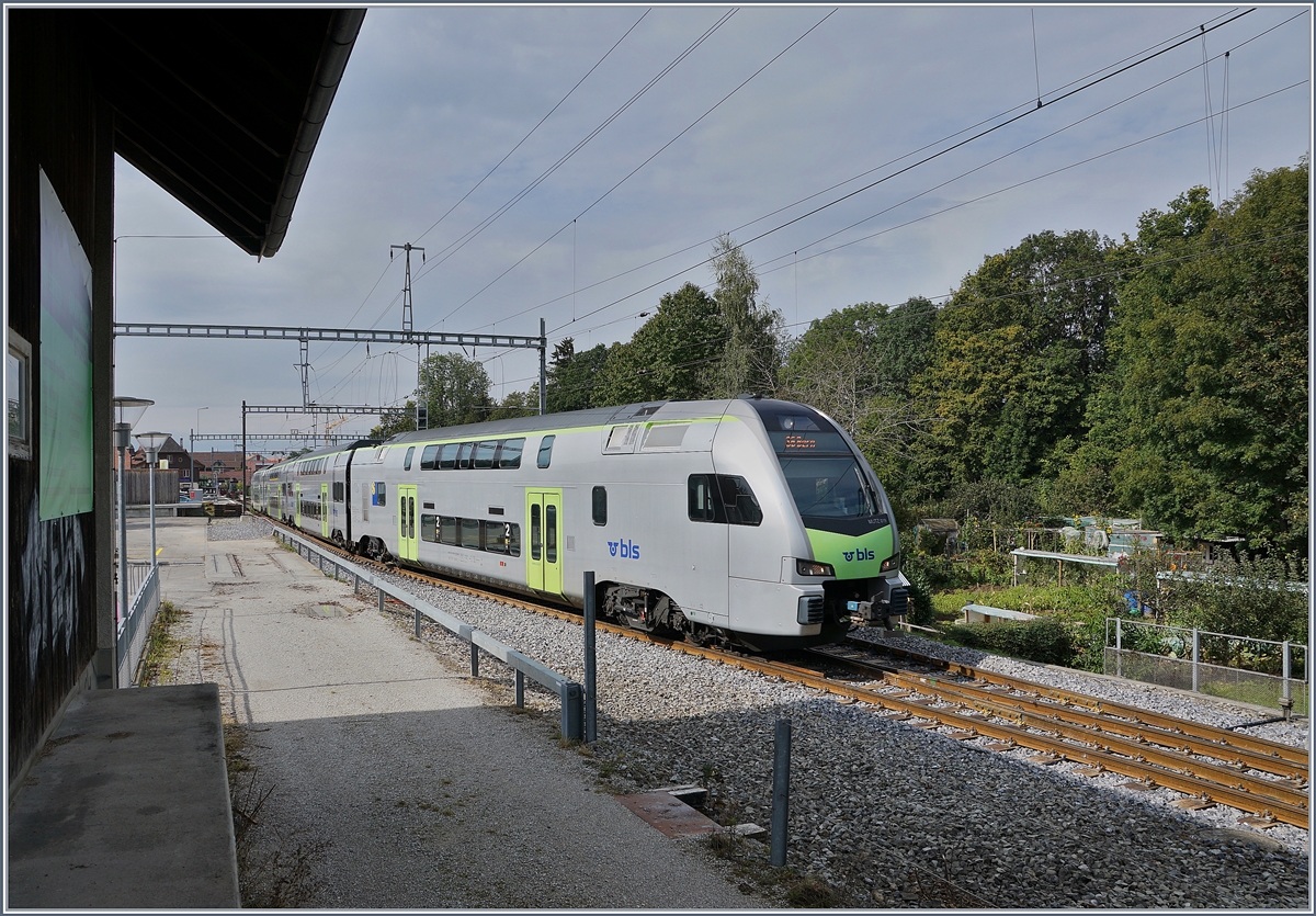Der BLS RABe 515 019 verlässt Schwarzenburg in Richtung Bern. 

01.10.2020