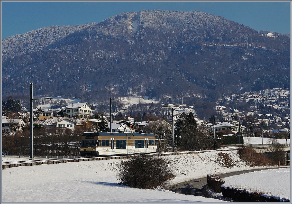 Der CEV MVR Be 2/6 7003  Bloany  kurz vor Château d'Hauteville.
18. Jan. 2017