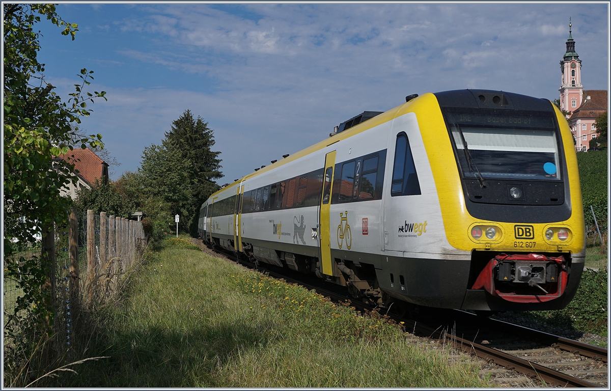 Der DB 612 607 und ein weiterer auf dem Weg nach Basel Bad. Bf. bei Birnau-Maurach.
18. Sept. 2018