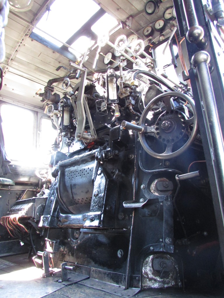 Der F�hrerstand der 99 785 in Cranzahl am 16.Juli.2013