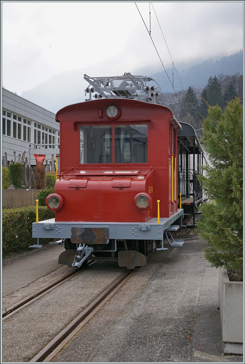 Der GFM Te 2/2 12 steht nun in Broc Fabrique bei der Schokoladenfabrik.

3. April 2021