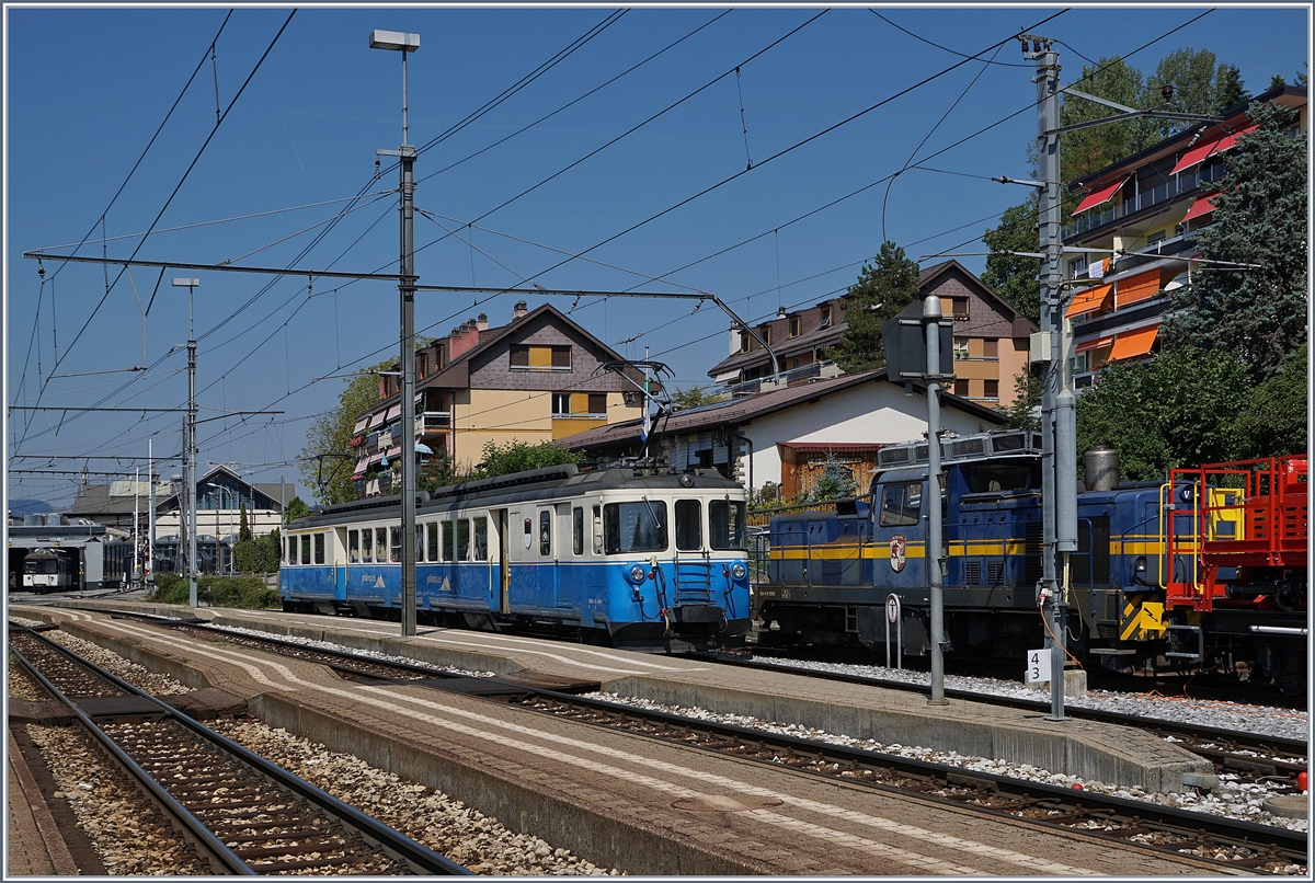 Der MOB ABDe 8/8 4004 FRIBOURG hat sein Ziel Chernex erreichten.
21. August 2018