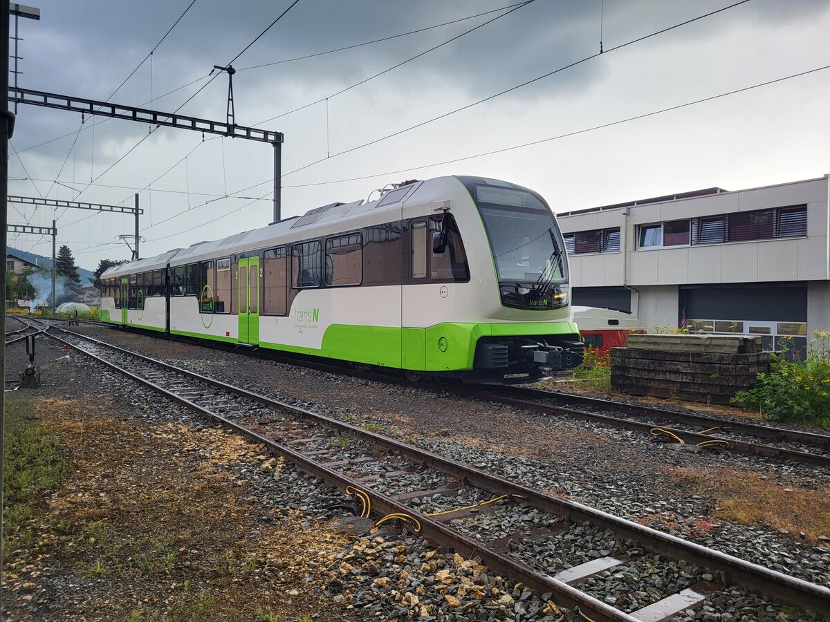 Der neue ABe 4/8 n° 9 der transN in les Ponts de Martel.
24.Juni 2024