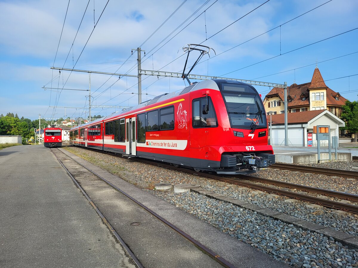 Der neue CJ ABe 4/12 672 bei einer Testfahrt in Le Noirmont.
26. Juni 2024