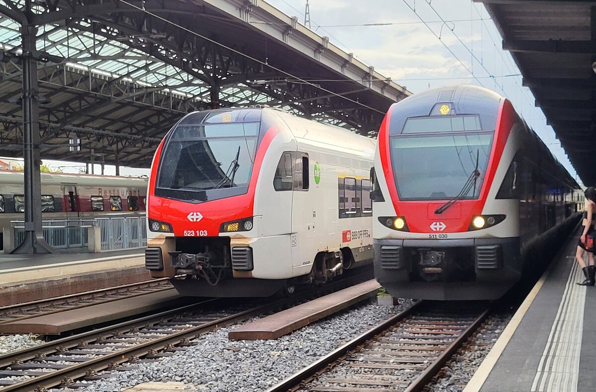 Der SBB RABe 503 103 und der SBB RABe 511 030 in Lausanne. 
29. Juni 2024