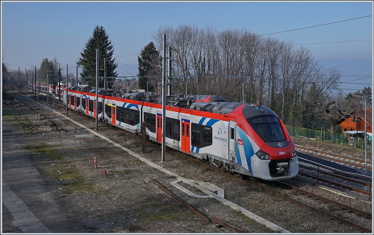 Der SNCF Regiolis Z 31 505 Léman Express erreicht sein Ziel Evian Les Bains. 

8. Feb. 2020