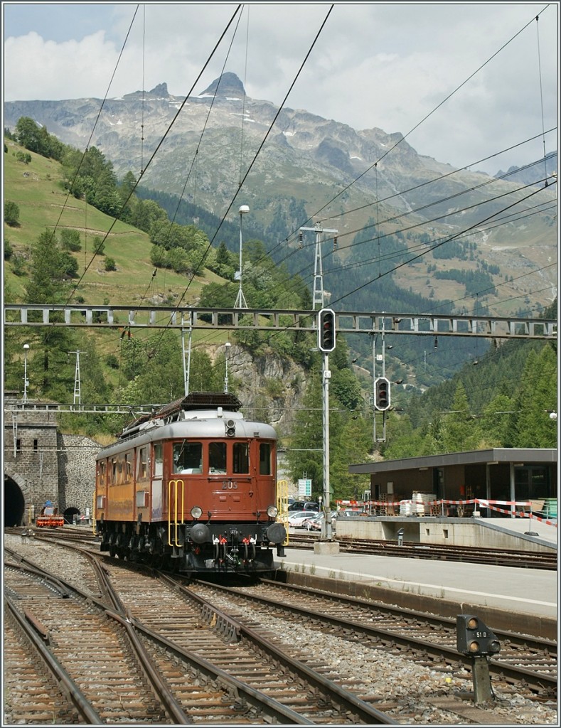 Die Ae 6/8 205 in Goppenstein.
7. Sept. 2013