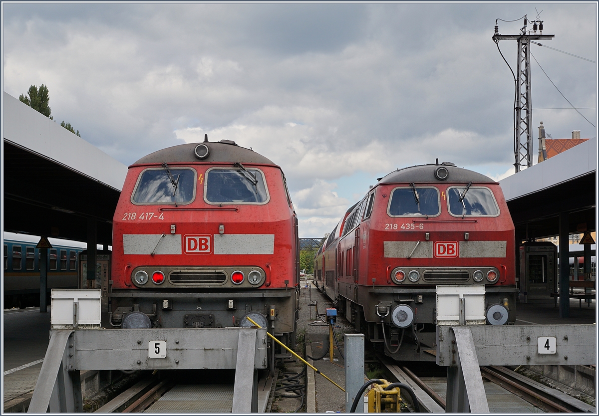 Die beiden DB 218 417-4 und 435-6 in Lindau Hbf.

24. Sept. 2018



 