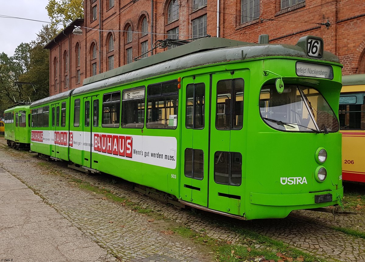 Die ehemalige DÜWAG/LHB der üstra mit der Nr. 503 vom Baujahr 1962 im Hannoverschem Straßenbahn-Museum.